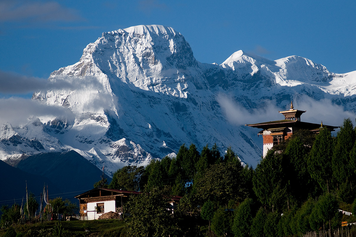 JOMOLHARI TREK